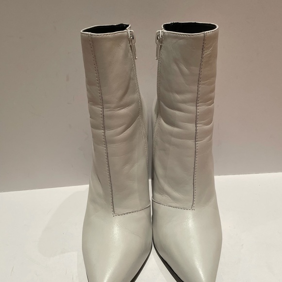 Tony Bianco White Heel Booties Size 6.5 - Picture 2 of 6